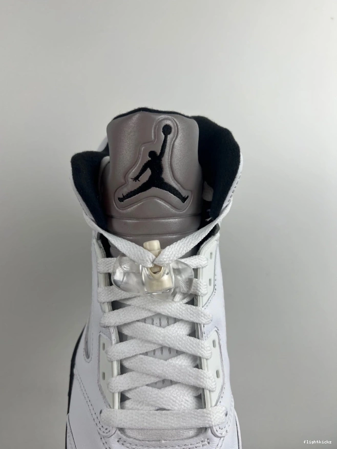 AIR 5 DD0587-110 JORDAN BLACK' 'WHITE RETRO 0927